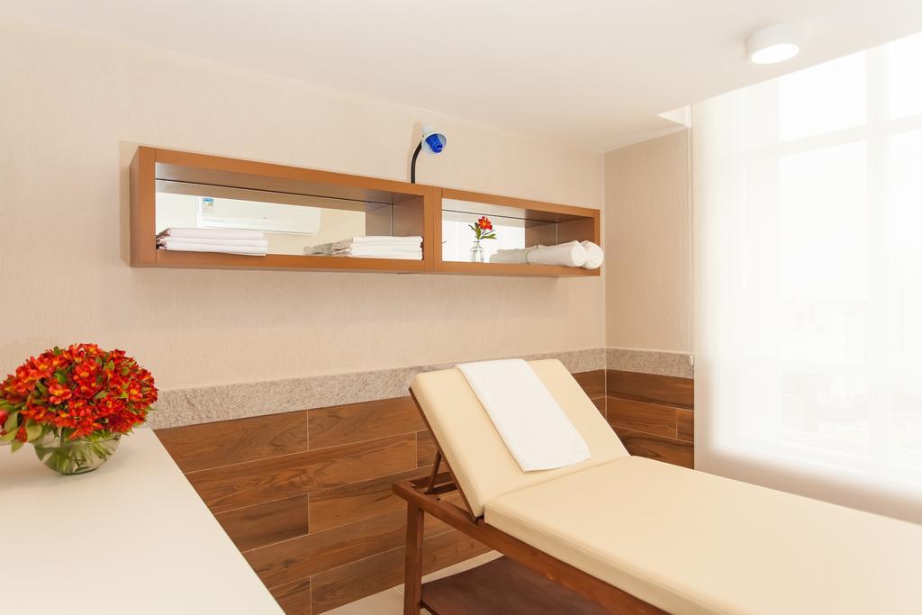 Ramada Hotel & Suites Campos Pelinca Campos dos Goytacazes Ngoại thất bức ảnh