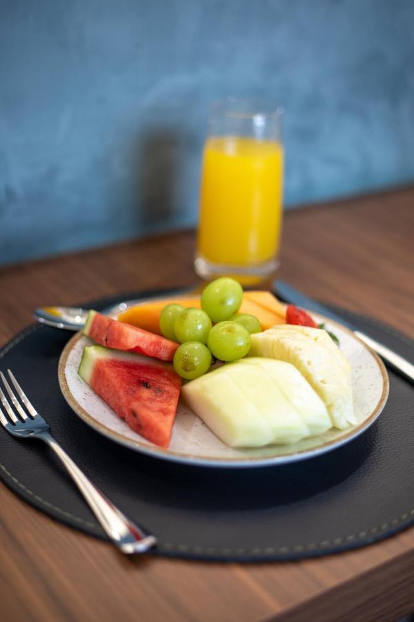 Ramada Hotel & Suites Campos Pelinca Campos dos Goytacazes Ngoại thất bức ảnh